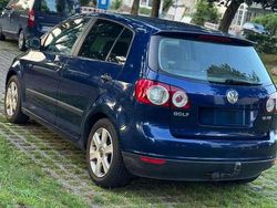 Blau Gebraucht 2005 VW Golf Plus Cross Comfortline Van / Kleinbus | 4.500 € (Etwas zu teuer)