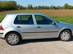 Silber Gebraucht 2001 VW Golf IV Comfortline Limousine | 1.950 € (Guter Preis)