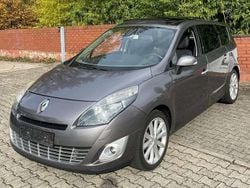 Grau Gebraucht 2010 Renault Scénic III Dynamique Van / Kleinbus | 3.150 € (Teuer)