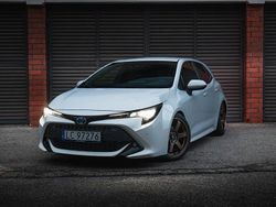 Weiß Gebraucht 2020 Toyota Corolla Hybrid Business Edition Limousine | 16.500 € (Fairer Preis)