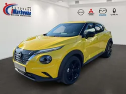 Iconic yellow metallic/dach in Neu 2025 Nissan Juke Tekna SUV | 33.990 €