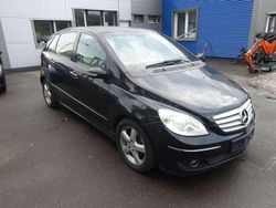 Kosmosschwarz metalliclack Gebraucht 2007 Mercedes B200 Van / Kleinbus | 2.450 € (Guter Preis)