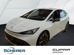 Eisweiß Gebraucht 2024 Cupra Born e-Boost Kleinwagen | 32.900 € (Guter Preis)