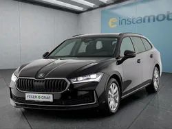 Schwarz Gebraucht 2024 Skoda Superb Kombi | 32.499 € (Guter Preis)