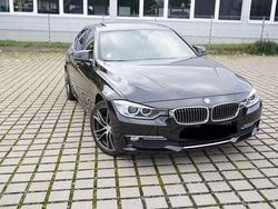 Schwarz Gebraucht 2012 BMW 320 Luxury Line Limousine | 10.300 € (Superpreis)