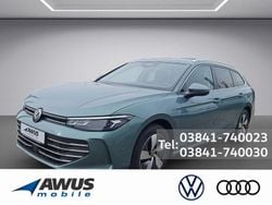 Grün Gebraucht 2025 VW Passat Business Kombi | 36.990 € (Superpreis)