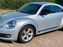 Grau Gebraucht 2012 VW Beetle Limousine | 8.890 €