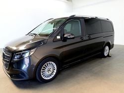 Grau Gebraucht 2025 Mercedes V250 Style Van / Kleinbus | 69.490 € (Guter Preis)