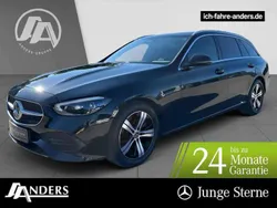 Obsidianschwarz Gebraucht 2024 Mercedes C220 Avantgarde Kombi | 43.424 € (Teuer)