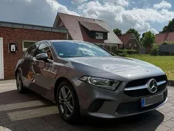 Grau Gebraucht 2019 Mercedes A180 Kleinwagen | 21.990 € (Fairer Preis)