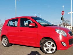 Rot Gebraucht 2011 Kia Picanto Spirit Kleinwagen | 2.590 € (Fairer Preis)