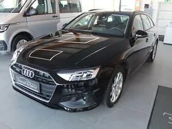 Brillantschwarz Gebraucht 2023 Audi A4 Basis Kombi | 31.490 € (Guter Preis)
