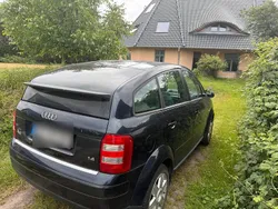 Blau Gebraucht 2003 Audi A2 Kleinwagen | 1.999 €