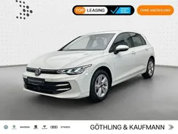 Weiß Gebraucht 2024 VW Golf VIII Life Limousine | 23.930 € (Guter Preis)