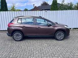 Braun Gebraucht 2013 Peugeot 2008 Active SUV | 5.000 € (Etwas zu teuer)