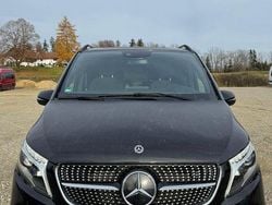 Schwarz Gebraucht 2022 Mercedes V300 AMG Van / Kleinbus | 59.850 € (Guter Preis)