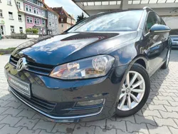 Schwarz Gebraucht 2016 VW Golf VII Kombi | 10.980 € (Etwas zu teuer)
