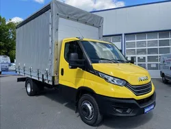 Gelb Gebraucht 2022 Iveco Daily Van | 37.500 €