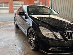 Schwarz Gebraucht 2009 Mercedes E350 Coupé | 5.100 € (Superpreis)