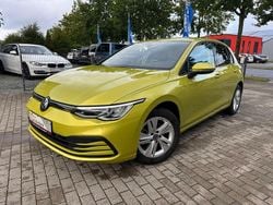 Gelb Gebraucht 2022 VW Golf VIII Life Limousine | 19.990 € (Superpreis)