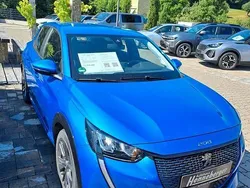 Blau Gebraucht 2021 Peugeot e-208 Active Kleinwagen | 14.990 € (Fairer Preis)