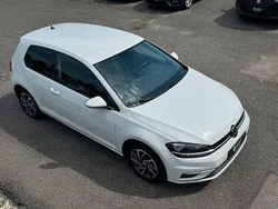 Pure white Gebraucht 2017 VW Golf VII Limousine | 9.900 € (Superpreis)