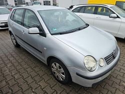 Silber Gebraucht 2002 VW Polo Comfortline Limousine | 1.290 € (Guter Preis)