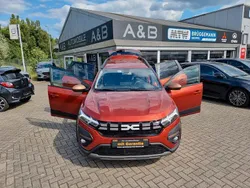 Gebraucht 2024 Dacia Jogger Extreme Van / Kleinbus | 17.950 € (Guter Preis)