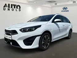Weiß Gebraucht 2023 Kia Ceed Sportswagon Spirit Kombi | 28.690 € (Fairer Preis)