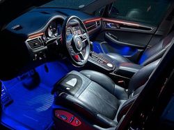 Schwarz Gebraucht 2015 Porsche Macan S SUV | 35.000 €