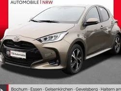 Individuell Neu 2025 Toyota Yaris Hybrid Comfort Limousine | 29.490 € (Teuer)