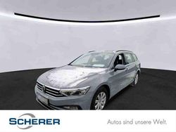 Grau Gebraucht 2023 VW Passat Business Kombi | 27.930 € (Fairer Preis)