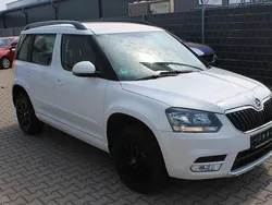 Weiß Gebraucht 2015 Skoda Yeti SUV | 7.950 € (Guter Preis)