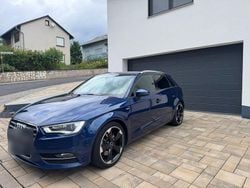 Blau Gebraucht 2016 Audi A3 S-line plus Limousine | 14.999 € (Fairer Preis)