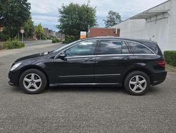 Schwarz Gebraucht 2011 Mercedes R300 Van / Kleinbus | 9.999 € (Fairer Preis)