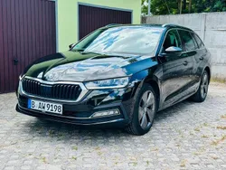 Schwarz Gebraucht 2022 Skoda Octavia Exclusive Limousine | 19.400 € (Fairer Preis)