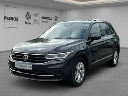 Uranograu Gebraucht 2022 VW Tiguan Active SUV | 27.970 € (Guter Preis)