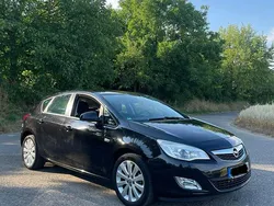Schwarz Gebraucht 2010 Opel Astra Kleinwagen | 2.850 € (Fairer Preis)