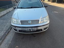 Silber Gebraucht 2007 Fiat Punto Kleinwagen | 1.200 €