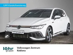 Pure white Gebraucht 2022 VW Golf VIII GTI Clubsport Limousine | 29.980 € (Guter Preis)