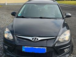 Schwarz Gebraucht 2010 Hyundai i30 Classic Kombi | 2.299 € (Fairer Preis)