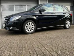 Schwarz Gebraucht 2011 Mercedes B180 Van / Kleinbus | 8.490 € (Fairer Preis)