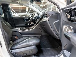 Weiss / diamantweiss bright Gebraucht 2022 Mercedes GLC220 Advanced SUV | 52.350 €