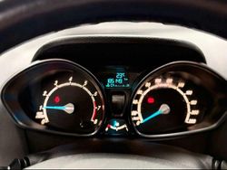 Blau Gebraucht 2014 Ford B-MAX Trend Van / Kleinbus | 4.500 € (Etwas zu teuer)