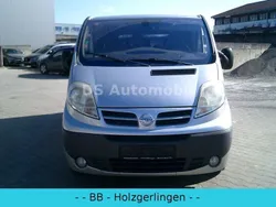 Silber Gebraucht 2011 Nissan Primastar Van / Kleinbus | 8.999 €