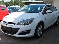 Weiß Gebraucht 2014 Opel Astra Energy Kombi | 3.333 € (Guter Preis)