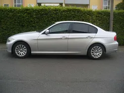 Silber Gebraucht 2011 BMW 318 Exclusive Limousine | 5.300 € (Guter Preis)
