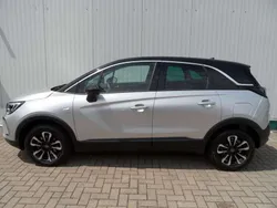 Kristallsilber / dach schwarz Gebraucht 2023 Opel Crossland X Elegance SUV | 20.800 € (Fairer Preis)