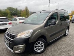 Braun Gebraucht 2017 Peugeot Partner Tepee Allure Van / Kleinbus | 8.990 € (Guter Preis)