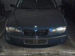 Blau Gebraucht 2004 BMW 316 Limousine | 600 € (Superpreis)